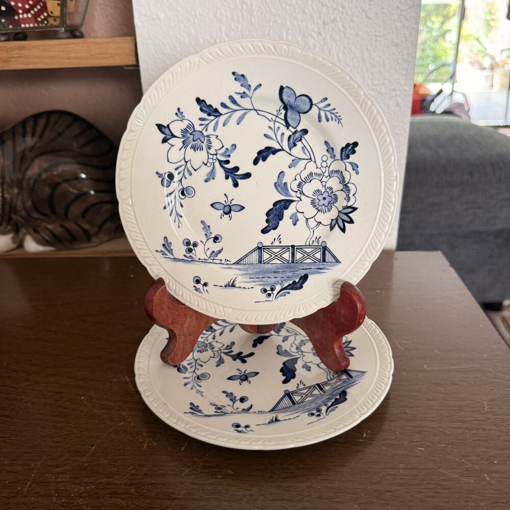 Made in England country side Blue Onion-Vintage plates lot of 2